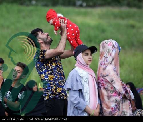 خانواده پر جمعیت یعنی