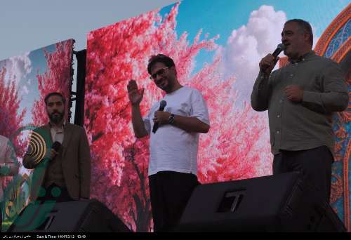 در آستانه سالروز قیام 15 خرداد ؛ ویژه برنامه محفل در مسجد ورامین برگزار شد