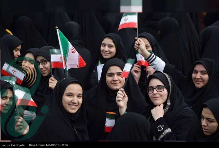 جایگاه زن در ارتقاء معنوی جامعه از دیدگاه امام خمینی(ره)؛ نقش‌های کلیدی و تأثیرگذاری در تحول اجتماعی