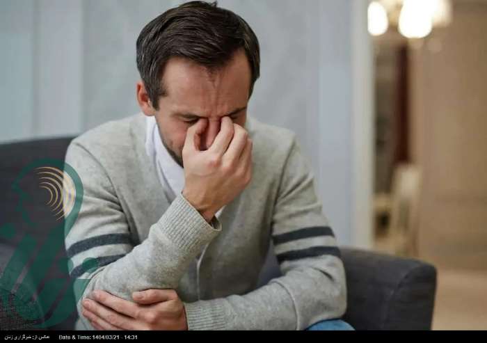 چرا بدون دلیل گریه می کنیم؟