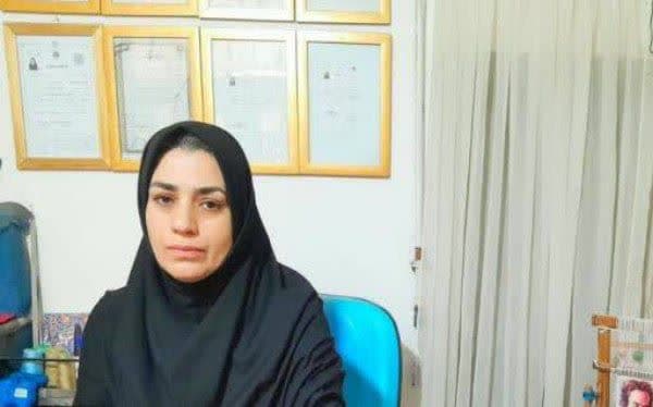بانوی کارآفرین نهاوندی که با پشتکار خود امروز حامی بانوان دیگر است