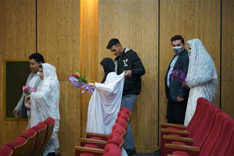 جشن ازدواج جوانان تهرانی در بوستان بعثت تهران برگزار می‌شود