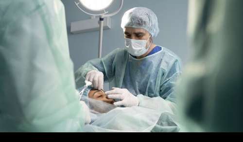 خطر گرایش متخصصین زنان به انجام اعمال زیبایی