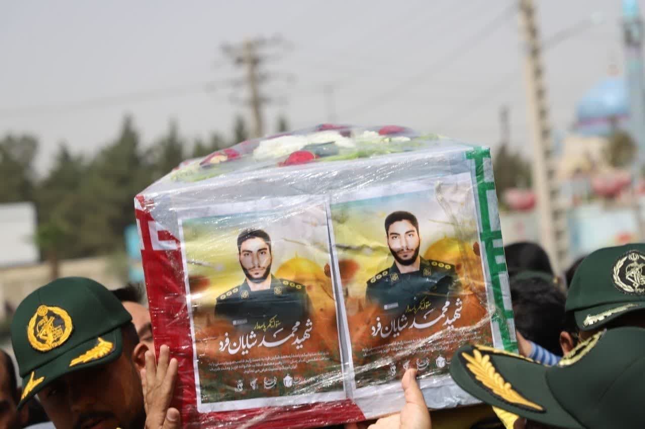 تشییع پیکر شهید مدافع امنیت محمد شایان فرد در زاهدان