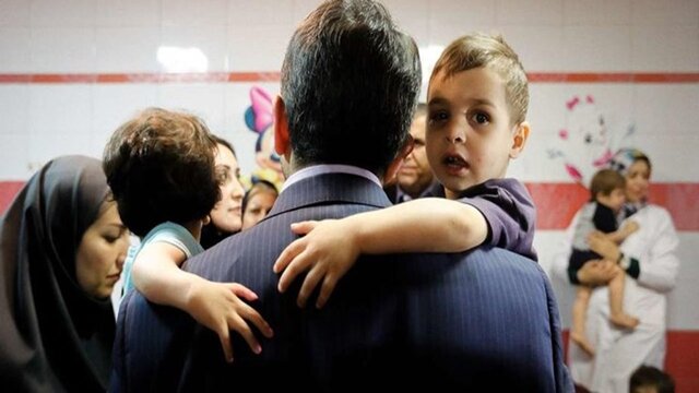 نقش خانواده‌ها در مدیریت روانی کودکان بحرانی/فرزندان، امنیت روانی را از والدین می‌گیرند