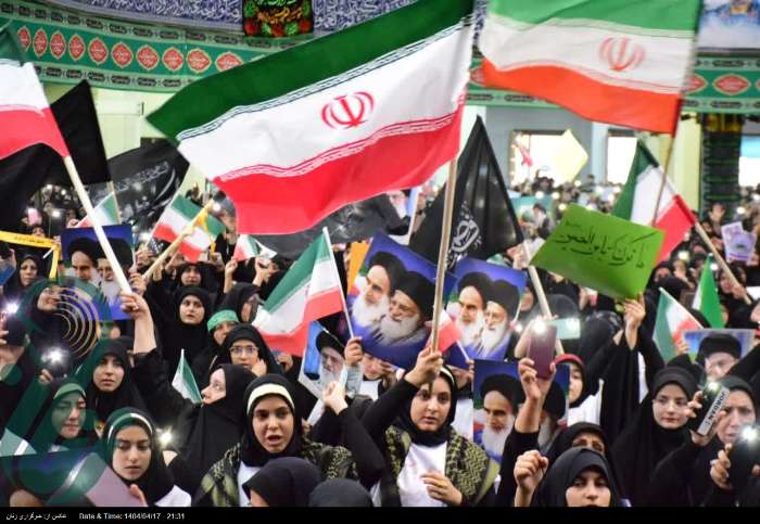 اجتماع بزرگ لشکر زینبیون در اسدآباد