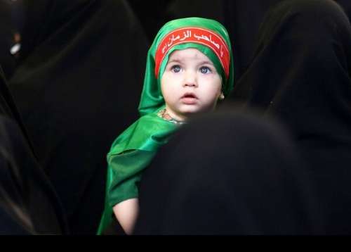 زنان، پرچمدار تربیت نسل حسینی هستند