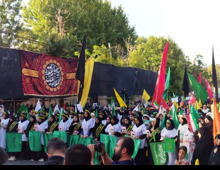 بانوان ایران نماد ایستادگی هستند