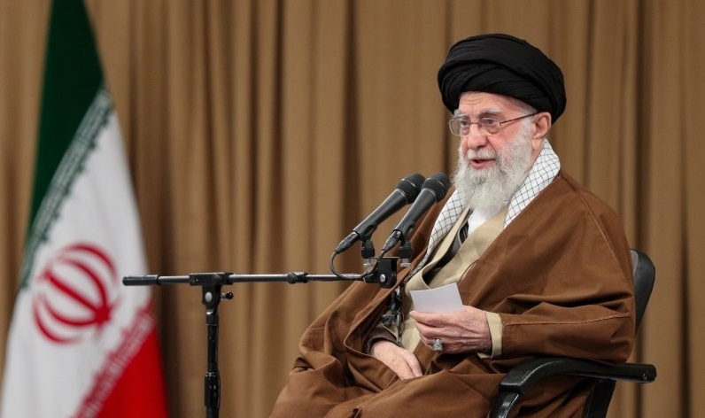 انتقاد مسئولانه، دیپلماسی مقتدرانه؛ خط‌مشی نظام در شرایط حساس