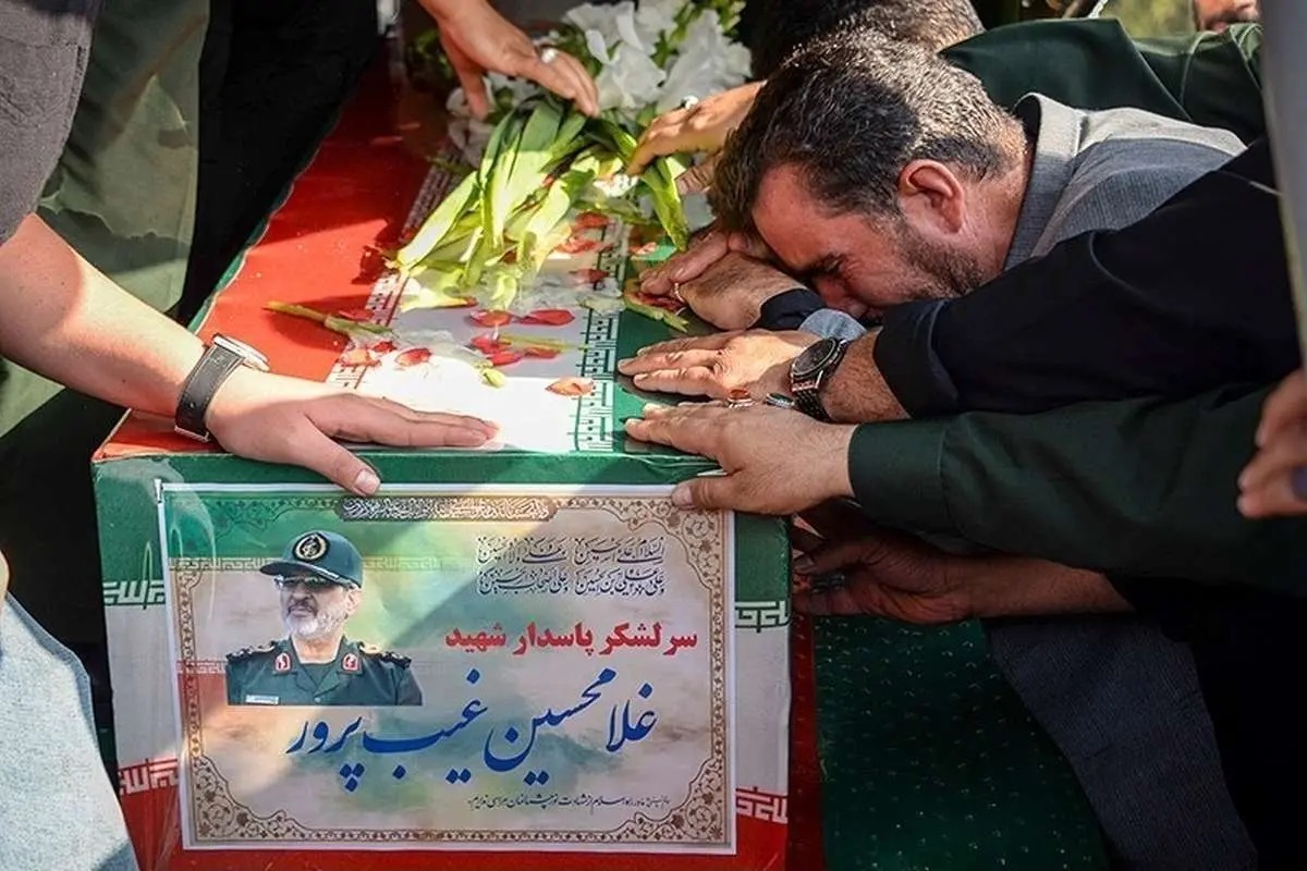 در سوگ سردار غلامحسین غیب پرور