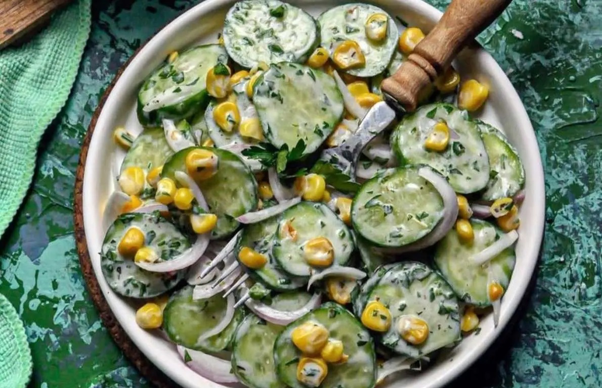 طرز تهیه سالاد تابستونی خوشمزه با سس مخصوص