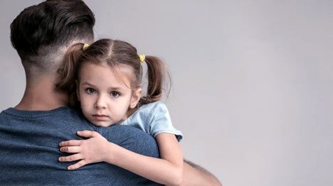 چرا باید با کودکان درباره جنگ و بحران حرف بزنیم؟