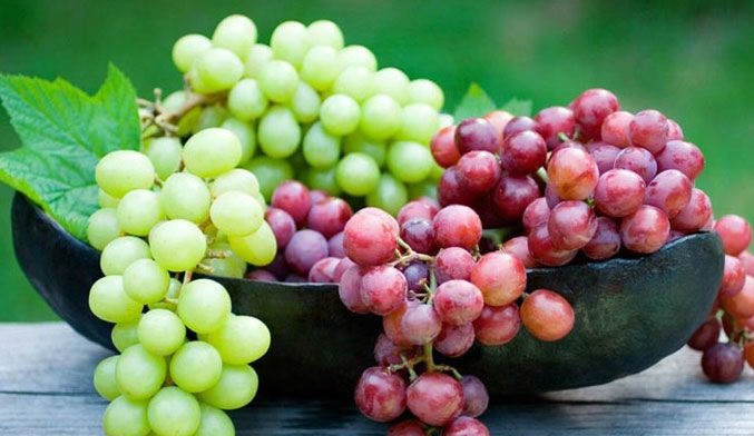 آیا انگور «اَبَر غذا» است؟
