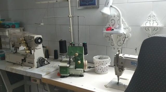 آشنایی با بانویی که برای نیازمندان لباس می دوزد