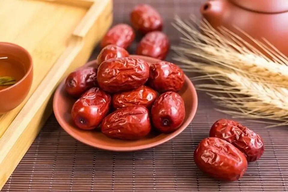 خواص شگفت‌انگیز این ماده غذایی؛ از کاهش کلسترول تا تقویت پوست
