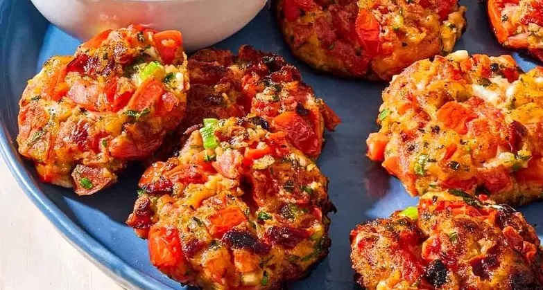 طرز تهیه کتلت گوجه فرنگی؛ غذایی خوشمزه از دل یونان