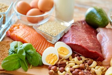 مصرف بیش از حد پروتئین چه بلایی بر سر بدن می آورد؟