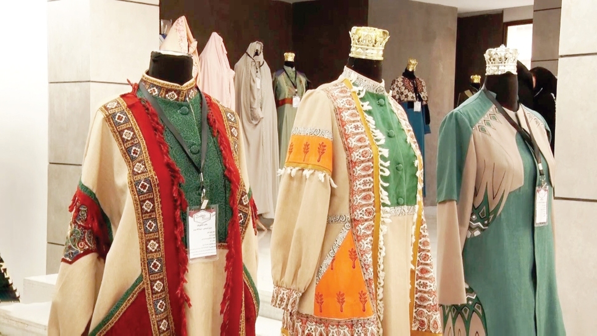 زردخت، نمایش ظرفیت های بی نظیر فرهنگی و دینی در عرصه پوشاک/ گام طراحان در جشنواره پوشاک ایرانی اسلامی امسال محکم تر است