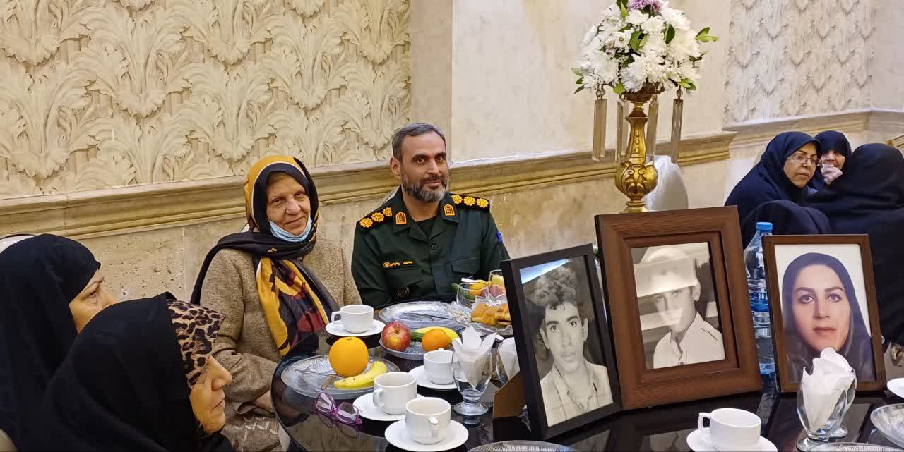 برگزاری جشن میلاد حضرت زهرا (س) با حضور مادران و همسران شهدا در منطقه ۵ تهران