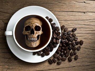 خبر بد برای علاقه‌مندان به قهوه/ زنان بیشتر احتیاط کنند