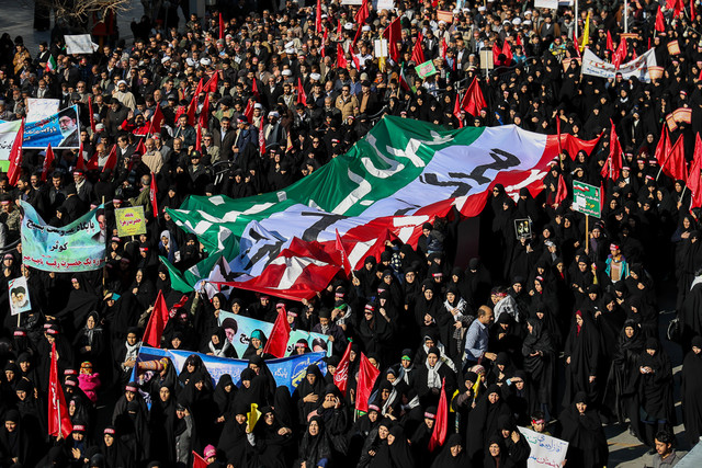 فتنه‌ای 88 با بصیرت و هوشیاری مردم به حماسه ماندگار 9 دی مبدل شد