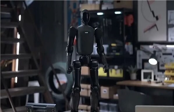 کوچکترین ربات انسان‌نمای جهان معرفی شد