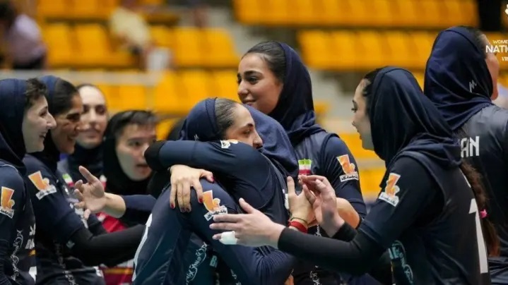 زنان ایرانی در مسیر افتخار/ سیاه نمایی ضدانقلاب در برابر واقعیت دختران ایرانی شکست خورد