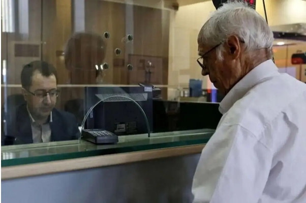 واریز وام ۵۰ میلیونی قرض‌الحسنه برای بازنشستگان