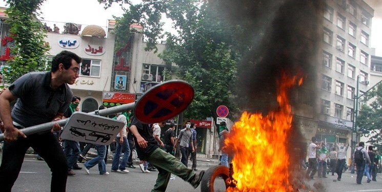 دشمن برای چپاول ملت ها از نسل کشی هم هراسی ندارد/ امروز روز بصیرت و همت است