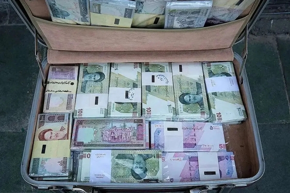 دریافت وجه نقد از بانک‌ها سهمیه‌بندی شد!