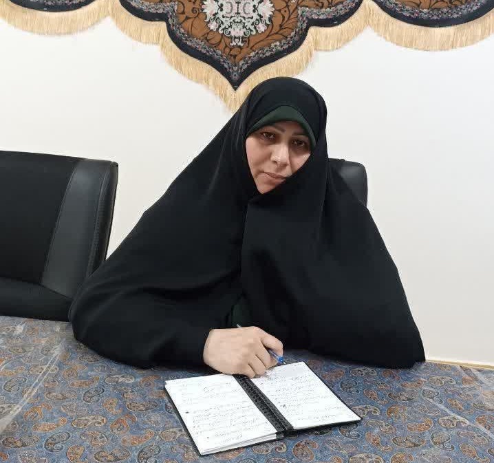 لزوم افزایش هویت بخشی و بصیرت افزایی در نوجوانان/ تربیت نوجوانان را به دست شبکه های اجتماعی دشمن نسپاریم