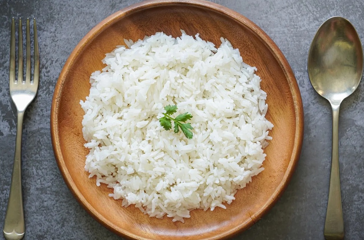 چرا با حذف برنج، دچار ریزش مو می‌شویم؟/ آیا آبکش برنج سبب هدر رفت ویتامین‌های آن می‌شود؟/ برنج سفید، منبع ویتامین یا معدن انرژی؟