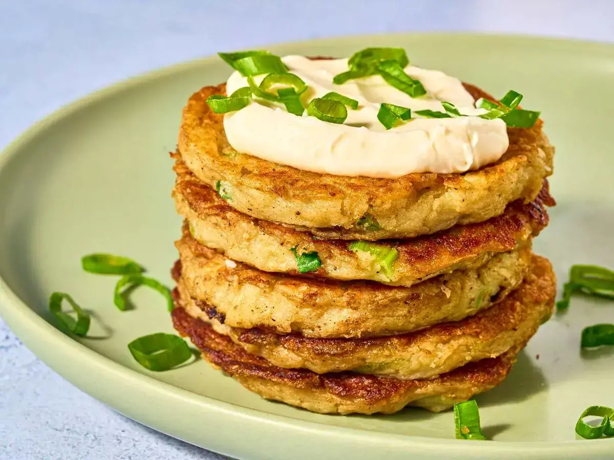 کوکوی مرغ و پیازچه؛ افطاری خوشمزه و بدون دردسر