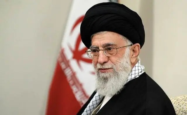 متن وصیت‌نامه قدیمی آیت‌الله خامنه‌ای: حلالم کنید