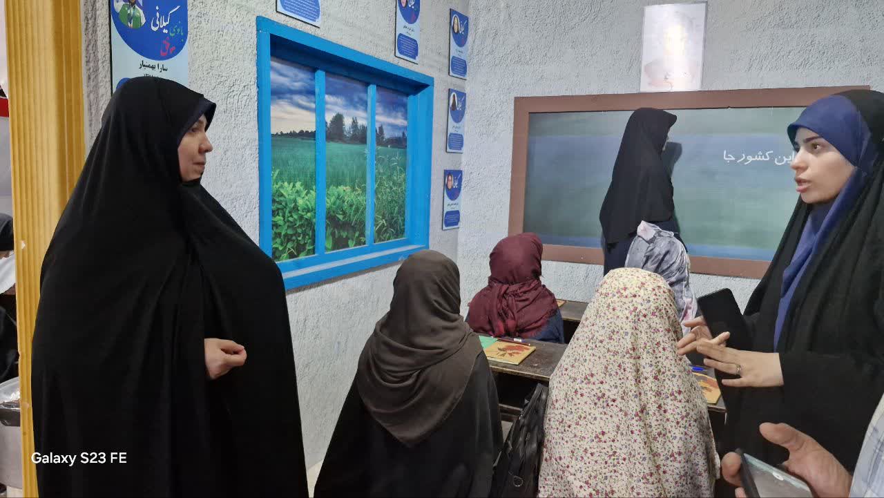 نمایشگاه روایت حقیقت، آیینه‌دار نقش مادران و همسران شهدا در گیلان