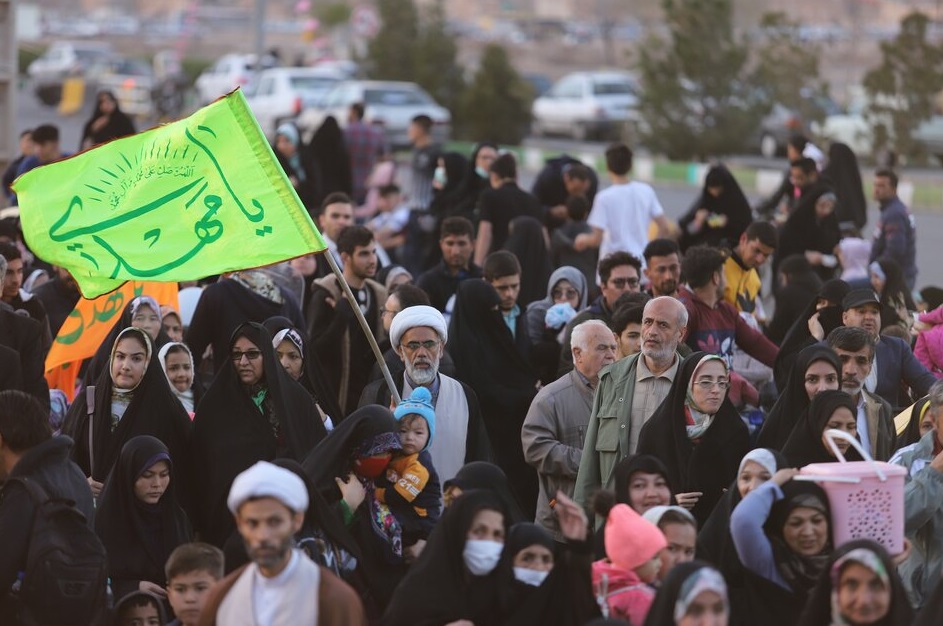 حال و هوای نیمه شعبان در بلوار پیامبر قم؛ مسیر عشق تا جمکران