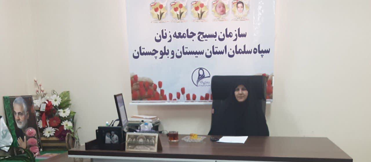 زن ایرانی؛ محور حماسه و حضور فعال در انقلاب