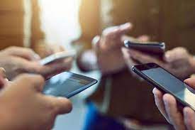 فضای مجازی برای نوجوان یک زیست جهان است / مشارکت نوجوان در اغتشاشات برای دیده شدن و بروز حس قهرمانی